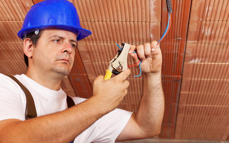 électricien maintenance Paris 8